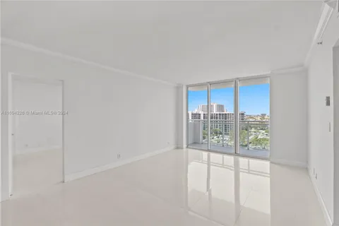 3000 S Ocean Dr # 900, Hollywood FL 33019