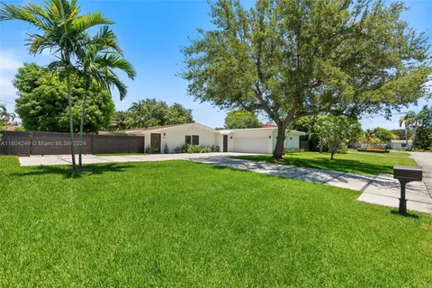 7425 SW 139th Ter, Palmetto Bay FL 33158