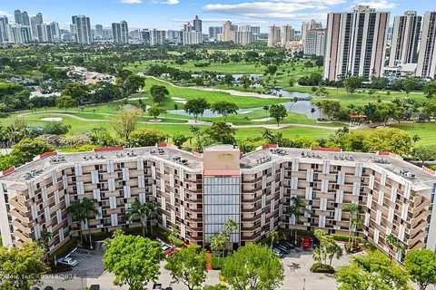 3301 N Country Club Dr # 709, Aventura FL 33180