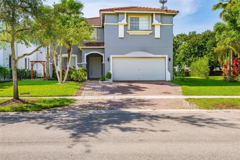 10074 Boca Vista Dr, Boca Raton FL 33498