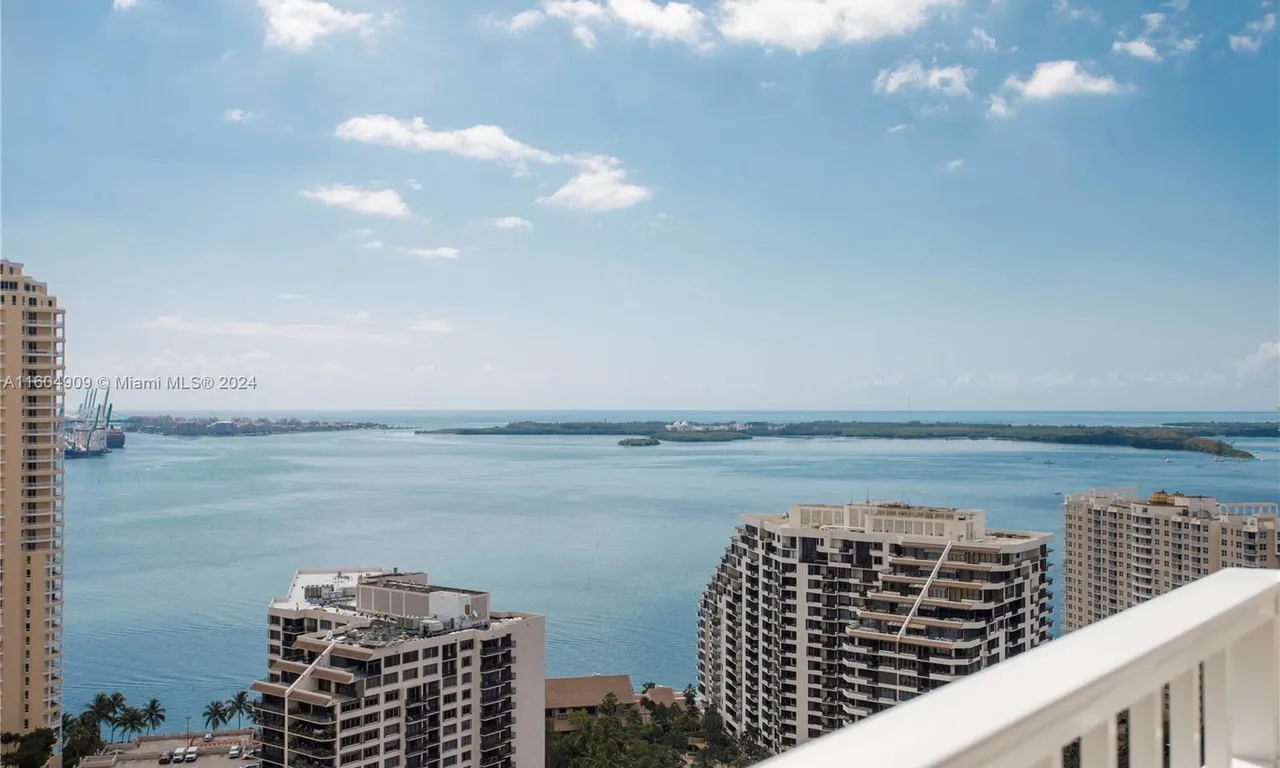 801 Brickell Key Blvd # 3112, Miami FL 33131