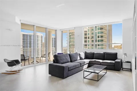 801 Brickell Key Blvd # 3112, Miami FL 33131