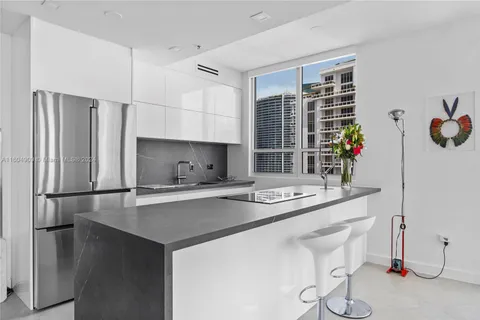 801 Brickell Key Blvd # 3112, Miami FL 33131