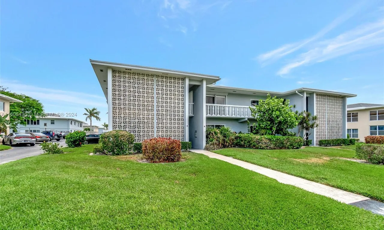 310 North Blvd # 2B, Boynton Beach FL 33435