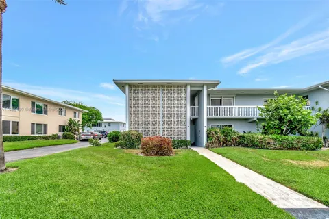 310 North Blvd # 2B, Boynton Beach FL 33435