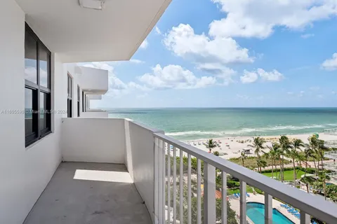 4301 Collins Ave # 1004, Miami Beach FL 33140