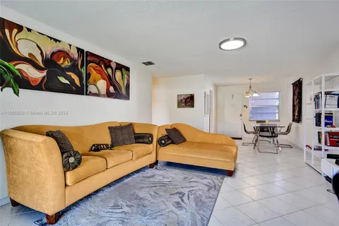 700 Layne Blvd # 206, Hallandale Beach FL 33009