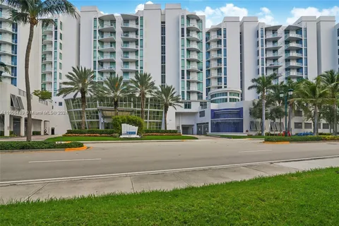 3029 NE 188th # 505, Aventura FL 33180