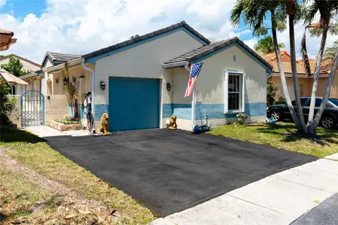 18481 NW 21st St, Pembroke Pines FL 33029