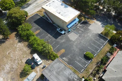 2555 Polk St, Hollywood FL 33020