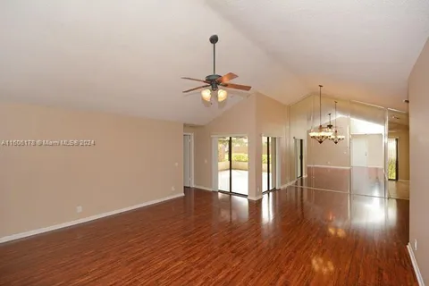 2087 Augusta # 2087, Weston FL 33326