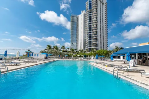 19201 Collins Ave # 318, Sunny Isles Beach FL 33160