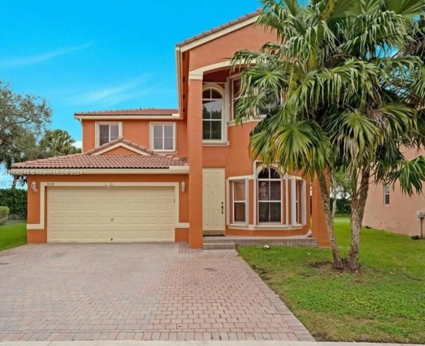 7635 NW 23rd St, Pembroke Pines FL 33024