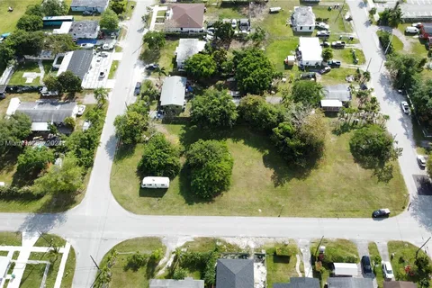 213xx SW 119th Ave, Unincorporated Dade County FL 33177