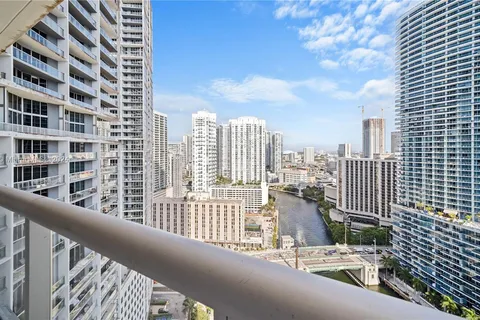 465 Brickell Ave # 2704, Miami FL 33131