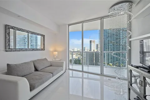 465 Brickell Ave # 2704, Miami FL 33131