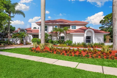 4499 Woodfield Blvd, Boca Raton FL 33434