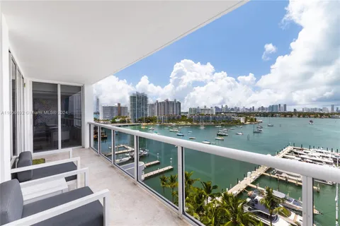 1800 Sunset Harbour Dr, Miami Beach FL 33139