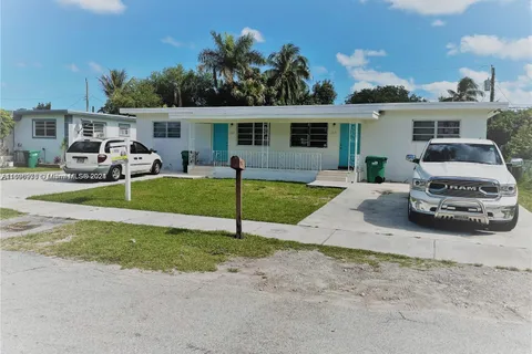 1340 NW 102nd St, Miami FL 33147