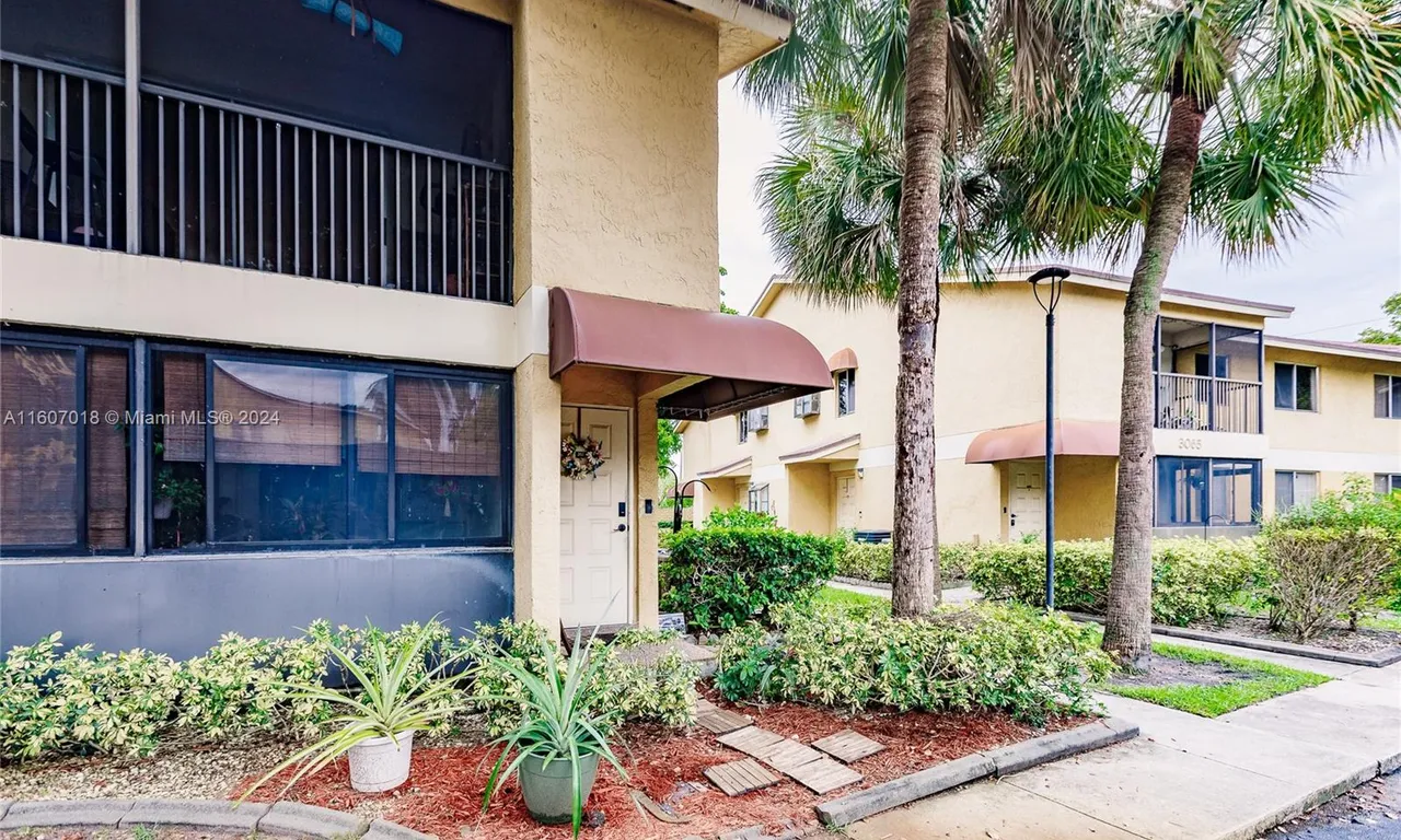 3071 N Oakland Forest Dr # 202, Oakland Park FL 33309