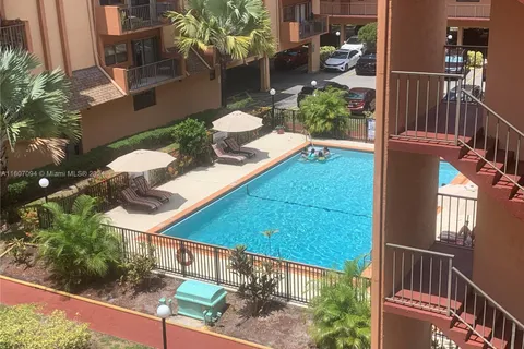 1800 W 54th St # 302, Hialeah FL 33012