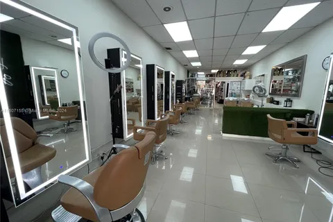 Beauty Salon for Sale Collins Ave, Miami Beach FL 33141