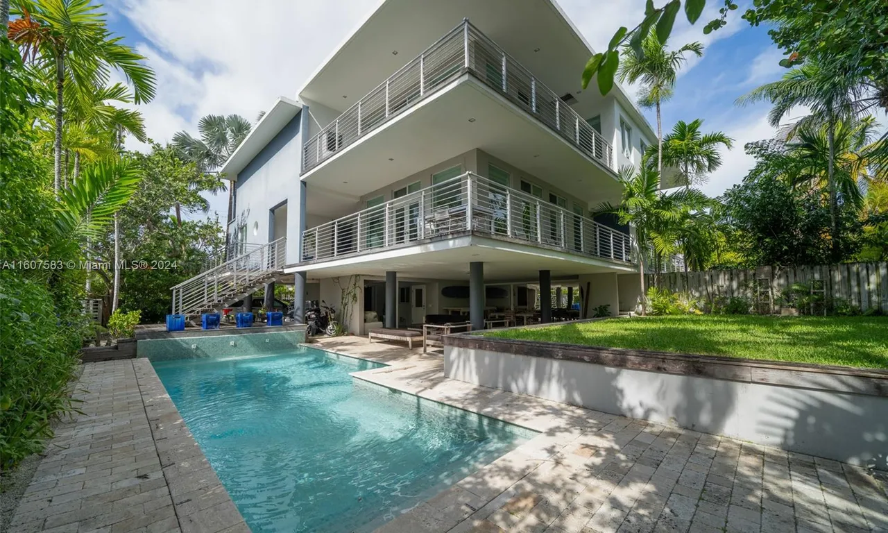 701 Fernwood Rd # A, Key Biscayne FL 33149