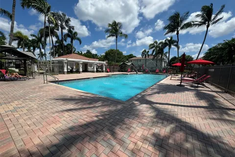 3780 San Simeon Cir, Weston FL 33331