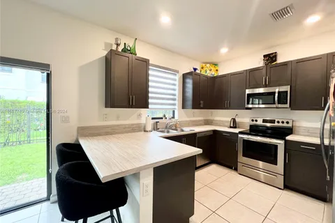 4655 Brumby Ter # 4655, Davie FL 33314