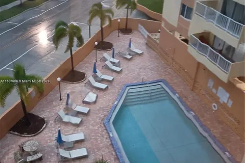 200 178th Dr # 612, Sunny Isles Beach FL 33160