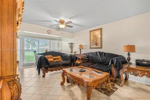 1521 NW 18th AVE # 101, Delray Beach FL 33445