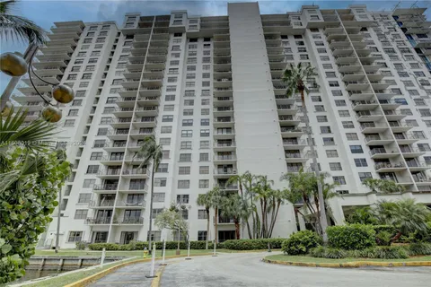 18151 NE 31st Ct # 211, Aventura FL 33160