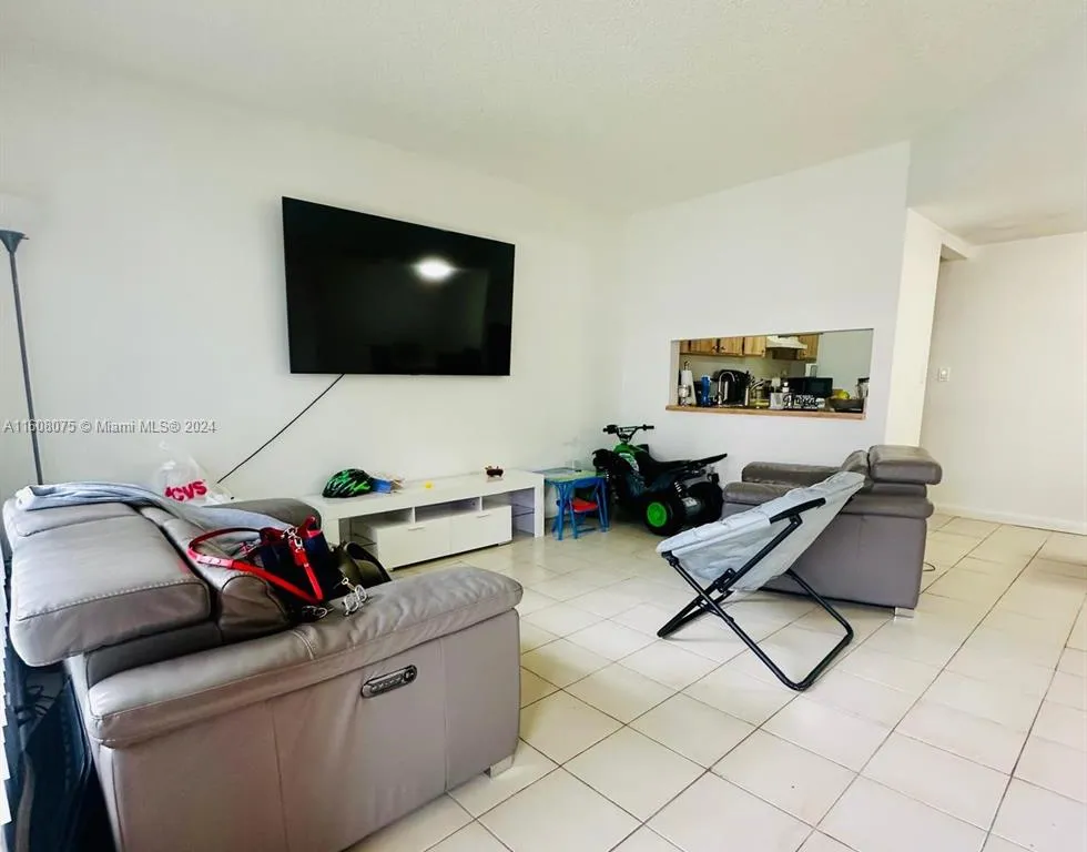 15346 SW 72 ST # 11, Miami FL 33193