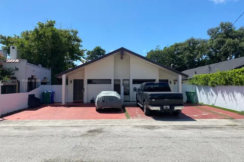 1632 SW 19th Ter, Miami FL 33145