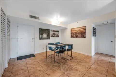 290 174th St # 511, Sunny Isles Beach FL 33160