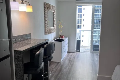 19201 Collins Ave # 1124, Sunny Isles Beach FL 33160