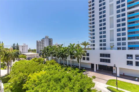 1401 Bay Rd # 504, Miami Beach FL 33139