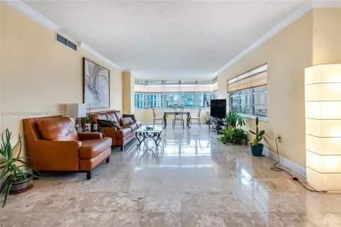 1985 S Ocean Dr # 6P, Hallandale Beach FL 33009