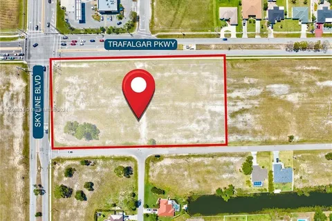 815 Trafalgar Pkwy W, Cape Coral FL 33991