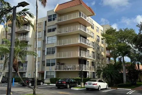 13120 SW 92nd Ave # 416B, Miami FL 33176