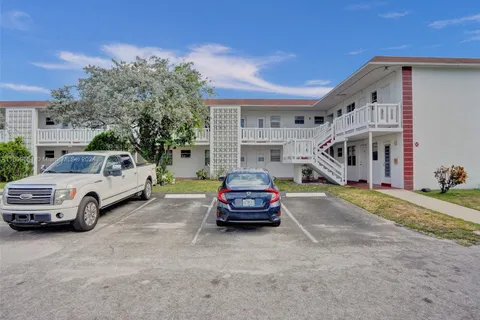 1321 NW 43rd Ave # 206, Lauderhill FL 33313