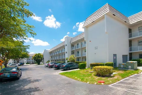 8300 Sunrise Lakes Blvd # 206, Sunrise FL 33322