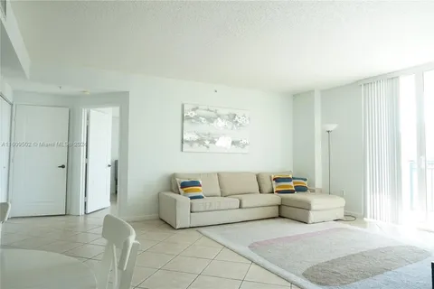 17555 Atlantic Blvd # 606, Sunny Isles Beach FL 33160