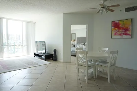 17555 Atlantic Blvd # 606, Sunny Isles Beach FL 33160