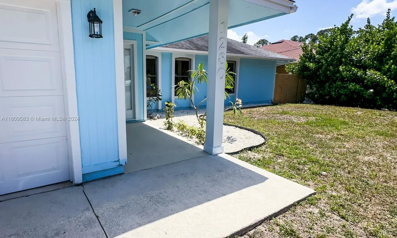 1280 SW Jacqueline Ave # 1280, Port St. Lucie FL 34953