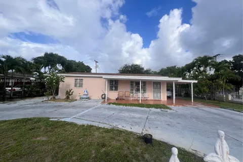 1440 N 71st Ave, Hollywood FL 33024