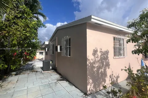 1440 N 71st Ave, Hollywood FL 33024