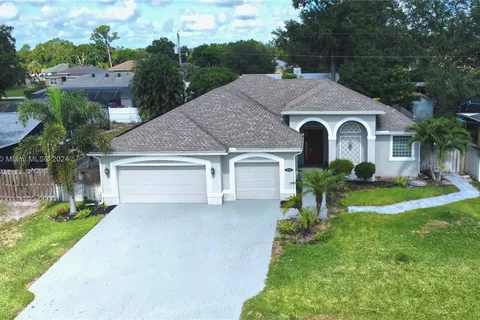 1944 SW Ember St, Port St. Lucie FL 34953