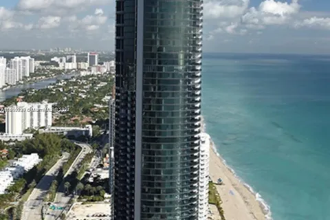 18555 Collins Ave # 4804, Sunny Isles Beach FL 33160