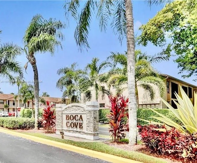 9430 Boca Cove Cir # 214, Boca Raton FL 33428